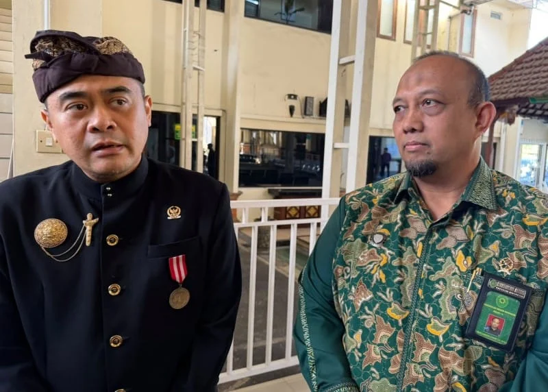 AWK dan KPN Denpasar PN Denpasar, Pengadilan Negeri Denpasar, AWK, Arya Wedakarna, Imam Luqmanul Hakim, eksekusi perkara, eksekusi tertunda, pelayanan publik, kepercayaan masyarakat, transparansi pengadilan, kinerja PN Denpasar, DPD RI