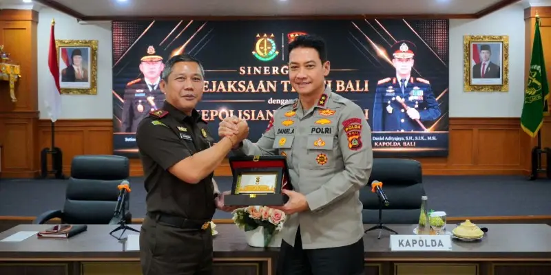 IMG-20260714-WA0018 Kajati Bali, Kapolda Bali, Kejati Bali, Polda Bali, Penegakan Hukum, Keamanan Bali, Kamtibmas, Sinergi Aparat, Hukum Bali, Bali, Denpasar, Pariwisata Bali