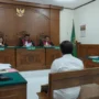 I Nyoman Mindra, PN Denpasar, Penganiayaan, Penusukan, Tuan Rumah, Vonis 1 Tahun, Tuntutan Jaksa, Sidang Pengadilan, Pengadilan Negeri Denpasar, Kasus Kriminal, Kasus Hukum, Denpasar, Bali, KUHP, Berita Hukum, Kriminal Bali