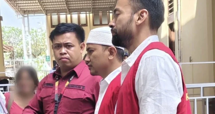 Andrie Juned Rizki, Andre, Muslim Gerhanto Bunsu, vonis narkotika, PN Denpasar, kasus narkotika Bali, MDMA, kokain, narkotika Golongan I, JPU I Dewa Gede Anom Rai, Anak Agung Putu Putra Ariyana, Nyoman Hendri Saputra, vonis 5 tahun 6 bulan, vonis 5 tahun