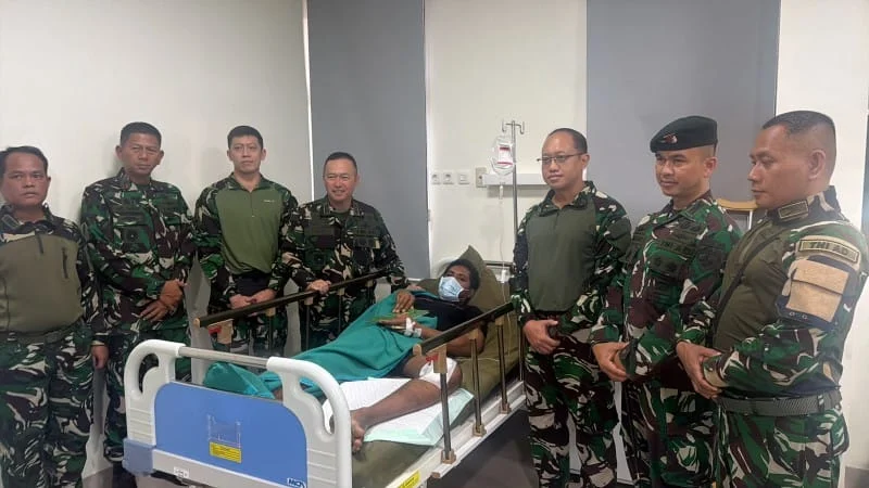 Pangdam IX/Udayana, Mayjen TNI Piek Budyakto, Kodam IX/Udayana, Satgas Yonif 742/SWY, Yonif 744/SYB, Satgas Operasi Papua, prajurit TNI, Timika, Papua, RS Tingkat IV Timika, Praka Stefanus Milikior Mali, Kogabwilhan III, Letjen TNI Lucky Avianto