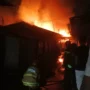 Kebakaran kos Denpasar, kebakaran Malboro XIV, Pemecutan Klod, Denpasar Barat, kos terbakar, kompor menyala, kebakaran rumah kos, Polresta Denpasar, Damkar Denpasar, kebakaran Bali