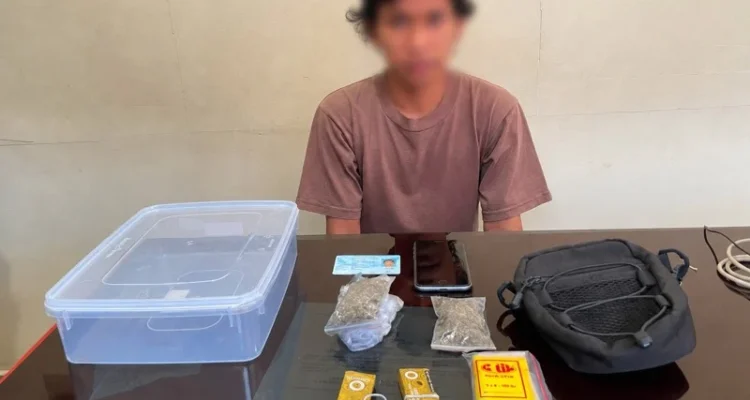 Ganja 16,59 gram, Satresnarkoba Polresta Denpasar, GF, narkoba, Kerobokan, Kuta Utara, Badung, rumah kos, narkotika, Polresta Denpasar.