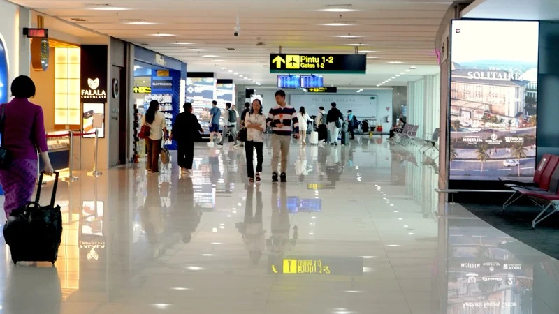 Bandara Ngurah Rai, wisatawan mancanegara, wisman Bali, Australia, pariwisata Bali, kunjungan wisatawan, Imigrasi Ngurah Rai, Bandara Bali, wisatawan Australia, konektivitas Bali.