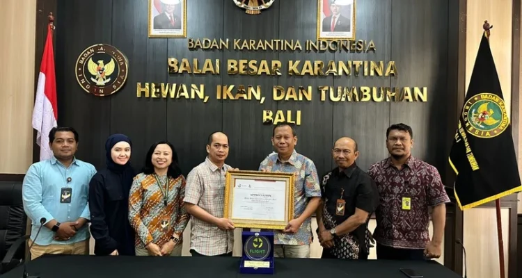 Karantina Bali, IUCN SSC ASTSG, perdagangan burung ilegal, penyelundupan burung, burung berkicau, konservasi satwa liar, BKSDA Bali, Heri Yuwono, perlindungan satwa, keanekaragaman hayati Bali.