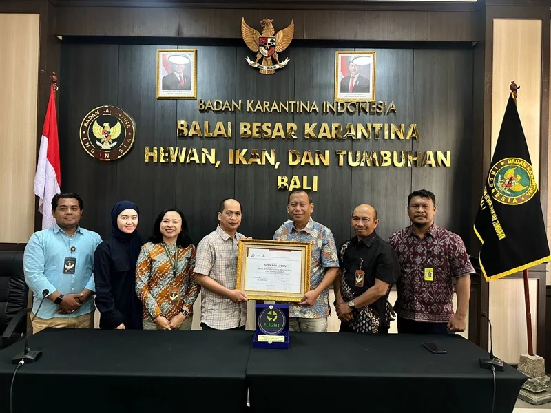 Karantina Bali, IUCN SSC ASTSG, perdagangan burung ilegal, penyelundupan burung, burung berkicau, konservasi satwa liar, BKSDA Bali, Heri Yuwono, perlindungan satwa, keanekaragaman hayati Bali.