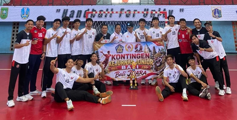 Kejurnas Bola Tangan 2026, Handball Junior 2026, Badung, Tim Keris Badung, ABTI Badung, KONI Badung, Medali Emas, Jawa Tengah, Bola Tangan Bali, Porprov Bali 2027, Regenerasi Atlet, Atlet Muda Badung, GOR Universitas Negeri Surabaya, Surabaya, Kejurnas Handball.