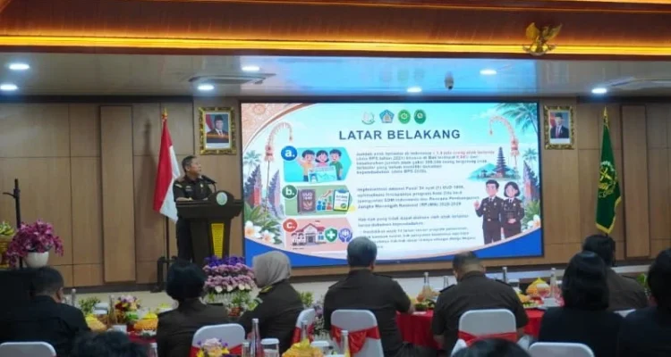 Kejati Bali, anak terlantar, dokumen kependudukan, identitas anak, Jaksa Pengacara Negara, akta kelahiran, NIK, Kartu Keluarga, Kartu Identitas Anak, perlindungan anak, kerja sama Kejati Bali, penegakan hukum humanis, Bali.
