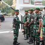 Kodam IX/Udayana, Latihan Kesiapsiagaan Operasi 2026, LKO Bencana Alam, Pangkogabwilhan II, Marsekal Madya TNI Muzafar, Pangdam IX/Udayana, Mayjen TNI Piek Budyakto, TNI, Polri, Penanggulangan Bencana, Latihan Gabungan TNI, Kogabwilhan II, Operasi Militer Selain Perang, OMSP, Bali, Jawa Timur, Pantai Mertasari Sanur, Niti Mandala Renon, Sinergi Lintas Instansi, Kesiapsiagaan Bencana.