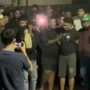 Denpasar, penusukan istri, suami tikam istri, kasus penusukan, kekerasan dalam rumah tangga, KDRT Denpasar, suami serang istri, mertua diserang pedang, warga Dangin Puri, Jalan Siulan, Banjar Buaji, Denpasar Timur, Polresta Denpasar, RSUP Prof Ngoerah, gangguan jiwa, kriminal Denpasar, berita Bali, kasus kriminal Bali