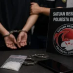 Pengedar narkoba Denpasar, narkotika Penatih, ekstasi Denpasar, Polresta Denpasar, Satresnarkoba Polresta Denpasar, penangkapan narkoba, senjata api, senpi Denpasar, amunisi, airsoft gun, Penatih Denpasar Timur, narkoba Bali, peredaran narkotika, kasus narkotika Denpasar.