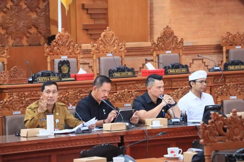 Perubahan KUA-PPAS 2026, Pemkot Denpasar, DPRD Denpasar, Banggar DPRD, APBD 2026, PAD Denpasar, pembangunan Denpasar, infrastruktur Denpasar, pelayanan publik, Sekda Denpasar, Ida Bagus Yoga Adi Putra, TAPD Denpasar, Kota Denpasar, Bali.