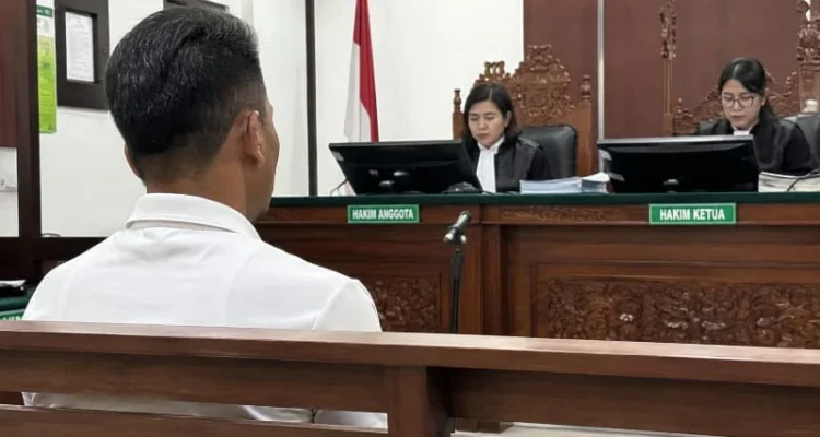 Teuku Reza Pohan, solar subsidi, BBM subsidi, tuntutan 8 bulan, penyalahgunaan BBM subsidi, pengangkutan BBM ilegal, SPBU Buleleng, Denpasar, tangki modifikasi, Pengadilan Negeri Denpasar, JPU Finna Wulandari, Pasal 55 UU Migas, kasus BBM subsidi, kriminal Bali