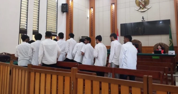 35 WNA India, judi online internasional, korban perdagangan orang, PN Denpasar, pledoi, keringanan hukuman, CitizenBali.com