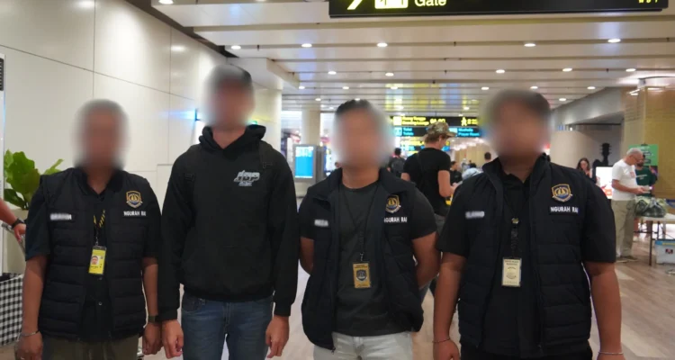 WNA Australia, BA, deportasi WNA, penangkalan 10 tahun, Imigrasi Ngurah Rai, WNA Bali, Pantai Berawa, Tibubeneng, Kuta Utara, Badung, dugaan tindakan asusila, Polres Badung, Kantor Imigrasi Ngurah Rai, Visa on Arrival, VOA, pengawasan WNA, Bali.