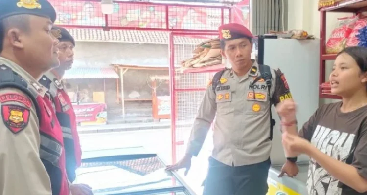 dua WNA, penipuan, toko frozen food, Darmasaba, Abiansemal, Badung, CCTV, polisi, Polsek Abiansemal, uang Rp200 ribu, WNA di Bali, kriminal Badung, Citizenbali.com