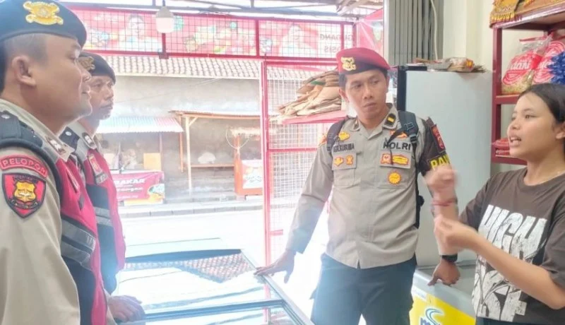 dua WNA, penipuan, toko frozen food, Darmasaba, Abiansemal, Badung, CCTV, polisi, Polsek Abiansemal, uang Rp200 ribu, WNA di Bali, kriminal Badung, Citizenbali.com