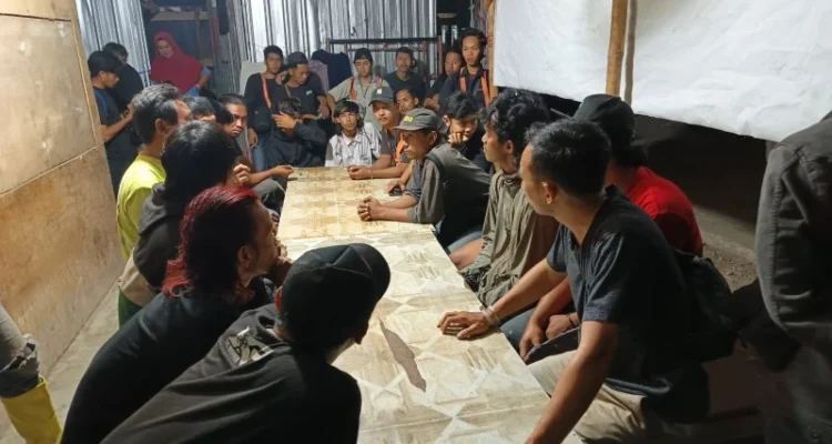 Sawangan, Kuta Selatan, Badung, keributan mess proyek, enam tersangka, Andrianus W, pekerja proyek, Polresta Denpasar, kasus kekerasan, penyidikan polisi, pembangunan vila, Bali.