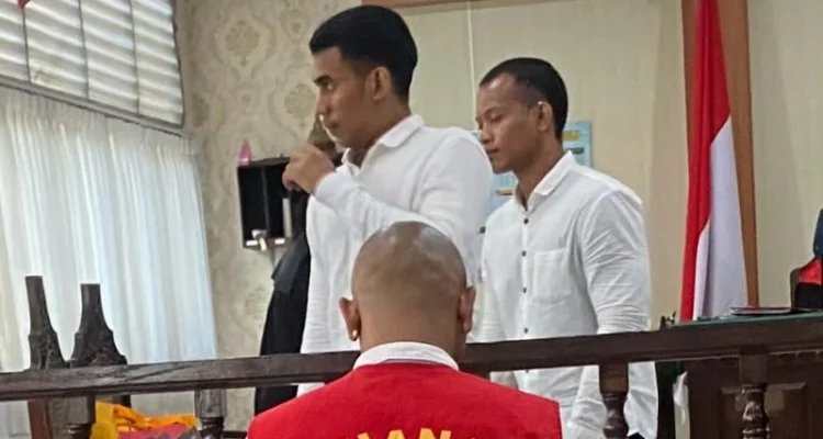 I Gede Putra Yasa, Ade Dwi Krisna Saputra, kasus sabu, narkotika, PN Denpasar, terdakwa sabu, penyidik, ditampar penyidik, pemeriksaan BAP, Made Feri, Hakim Syahbuddin, Citizenbali.com