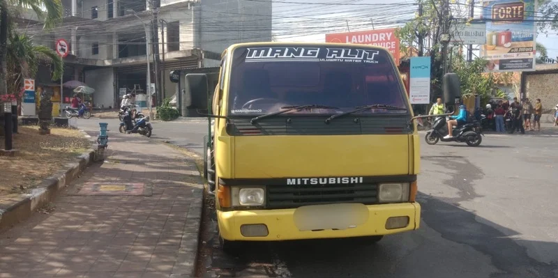 Kecelakaan Maut Jimbaran, Kecelakaan Lalu Lintas Bali, Pengendara Vario Tewas, Kecelakaan Truk Jimbaran, Kuta Selatan, Badung, Jalan Goa Gong, Jalan Kampus Unud, Polresta Denpasar, Satlantas Polresta Denpasar, Nyoman SA, Kecelakaan Motor dan Truk