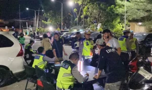 Polres Badung, KRYD, razia kendaraan, knalpot brong, Tibubeneng, Kuta Utara, Badung, WNA, WNI, lalu lintas, kamtibmas.