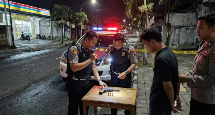 senpi rakitan, senjata api, amunisi aktif, I Ketut WD, Polresta Denpasar, Polsek Denpasar Barat, Denpasar Barat, Jalan Mahendradatta, penangkapan polisi, kriminal Bali, kasus senpi, Denpasar