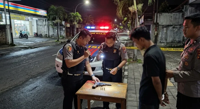 senpi rakitan, senjata api, amunisi aktif, I Ketut WD, Polresta Denpasar, Polsek Denpasar Barat, Denpasar Barat, Jalan Mahendradatta, penangkapan polisi, kriminal Bali, kasus senpi, Denpasar