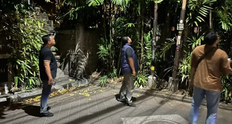 turis Australia, penjambretan, Legian, Kuta, Badung, kalung emas, wisatawan asing, Polsek Kuta, Polresta Denpasar, kriminalitas Bali.