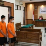 Dua terdakwa narkotika, peredaran sabu Denpasar, sabu 43,16 gram, PN Denpasar, IKBH, HSA, Polda Bali, kurir sabu, narkotika Bali, DPO narkoba, kasus narkotika Denpasar, UU Narkotika.