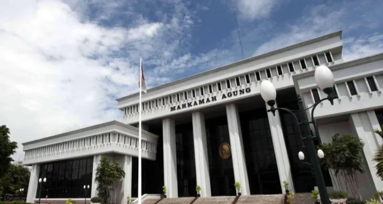 Kasasi sengketa menara Badung, Pemkab Badung, PT Bali Towerindo Sentra Tbk, Mahkamah Agung, MA, menara telekomunikasi, 49 titik menara, 200 titik menara, kontrak kerja sama, perpanjangan kontrak 2047, sengketa menara, Andi Syafrani, judex juris, judex facti, kompensasi pemerintah daerah.