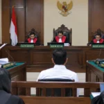 Penangguhan penahanan, JPU, sengketa perdata, PK Mahkamah Agung, dugaan pemalsuan surat, A.A.N.D., PN Denpasar, Eddy Arta Wijaya, Rizal Akbar, eksepsi, prejudiciel geschil, perkara pidana, KUHAP, KUHP.