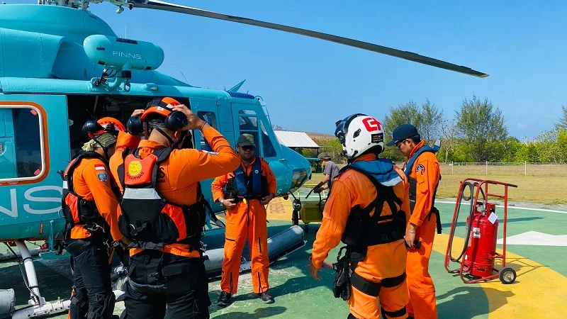 helikopter Speed boat mati mesin, Manta Point, Nusa Penida, Klungkung, SAR Bali, pencarian korban, helikopter FINNS SGI Air Bali, KN Arjuna 229, Kantor Pencarian dan Pertolongan Denpasar, VTS Benoa.