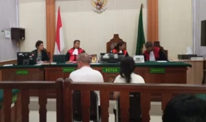 Kieran Paul Glasspole, WNA Selandia Baru, perusakan televisi, TV rusak Rp5,8 juta, Sense Sport Bar, Pererenan, PN Denpasar, Pengadilan Negeri Denpasar, tindak pidana perusakan, Citizenbali.com.