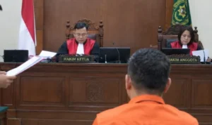 Anak Agung Ngurah Darmawan, replik jaksa, pledoi terdakwa, kasus dugaan pemalsuan surat, sengketa tanah Subak Kerdung, tanah 6.800 meter persegi, PN Denpasar, JPU Eddy Arta Wijaya, Ida Ayu Ketut Sulasmi, tuntutan 3,5 tahun penjara, sporadik tanah,