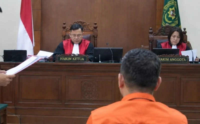 Anak Agung Ngurah Darmawan, replik jaksa, pledoi terdakwa, kasus dugaan pemalsuan surat, sengketa tanah Subak Kerdung, tanah 6.800 meter persegi, PN Denpasar, JPU Eddy Arta Wijaya, Ida Ayu Ketut Sulasmi, tuntutan 3,5 tahun penjara, sporadik tanah,