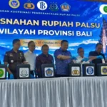 Polda Bali, Bank Indonesia Bali, uang Rupiah palsu, pemusnahan uang palsu, 3.731 lembar uang palsu, Wisnu Prabowo, Achris Sarwani, Gedung Presisi Polda Bali, peredaran uang palsu Bali.