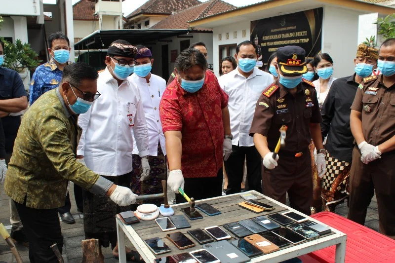 Kejari Denpasar, pemusnahan barang bukti, 424 perkara, narkotika Bali, sabu, ekstasi, ganja, kokain, 63.542 butir ekstasi, Trimo SH MH, Kejaksaan Negeri Denpasar, WNA kasus narkotika,