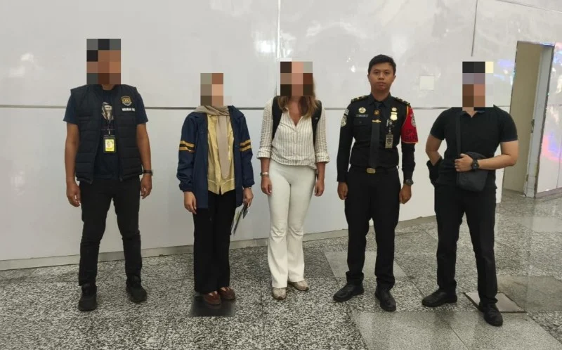Imigrasi Ngurah Rai, deportasi 12 WNA, WNA overstay Bali, pelanggaran keimigrasian Bali, pemasaran vila ilegal, penyalahgunaan izin tinggal, WNA Badung, deportasi warga asing, pengawasan orang asing Bali, Citizenbali.com.