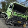 Kecelakaan Bali, kecelakaan Pecatu, kecelakaan Kuta Selatan, Jalan Labuan Sait, truk tronton, rem blong, mobil BYD, kecelakaan Badung, laka lantas Bali, RSUD Wangaya.