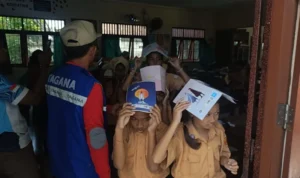 Dinsos Denpasar, Tagana Masuk Sekolah, mitigasi bencana, Denpasar, gempa bumi, SD 17 Pemecutan, SMP Widya Sakti, Taruna Siaga Bencana.