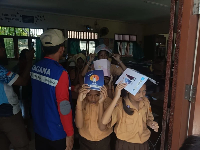 Dinsos Denpasar, Tagana Masuk Sekolah, mitigasi bencana, Denpasar, gempa bumi, SD 17 Pemecutan, SMP Widya Sakti, Taruna Siaga Bencana.