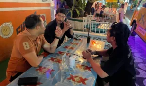 Motel Mexicola Seminyak, bule Australia, WNA Australia, security Motel Mexicola, keributan bule, bule mabuk, Seminyak, Kerobokan Kelod, Kuta Utara, Badung, Bali, penganiayaan security, viral media sosial, Polres Badung, wisatawan asing Bali