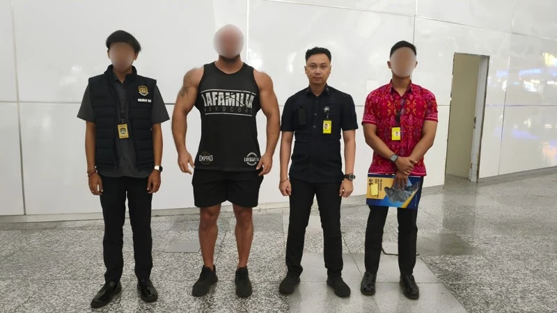 Imigrasi Ngurah Rai, deportasi WNA, WNA Bali, patroli imigrasi, ITAS Investor, investor asing, investor bodong, penyalahgunaan izin tinggal, overstay, Badung, Bali.