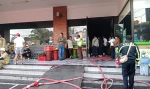 Kebakaran Pepito Pererenan, Supermarket Pepito, kebakaran Badung, kebakaran Mengwi, Polres Badung, kerugian Rp400 juta, Citizenbali.com.