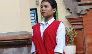 Nadia Eka Putri Sundana, kasus narkotika di Bali, vonis 4 tahun penjara, terdakwa narkotika PN Denpasar, Pengadilan Negeri Denpasar, kasus sabu dan ganja, sabu seberat 52,96 gram, ganja seberat 8,28 gram, tuntutan jaksa penuntut umum, JPU I Gst. Ngr. Wirayoga, Agus Hadi H, penyimpanan narkotika, penangkapan Polres Badung,