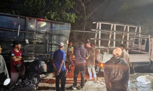 Saya sengaja tidak menuliskan korban meninggal dunia sebagai fakta karena status tersebut perlu dipastikan melalui keterangan resmi. Mohon konfirmasi juga nama pejabat yang memberikan keterangan, karena naskah awal mencantumkan dua nama berbeda.