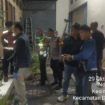 penusukan di Denpasar, pengeroyokan di Denpasar Timur, Jalan Soka Denpasar, Kesiman Kertalangu, Polsek Denpasar Timur, Kadek OPS, Iptu Ketut Sudarsana, korban penusukan, kriminal Denpasar, kasus penganiayaan berat, penusukan bersenjata pisau, CCTV pelaku penusukan.